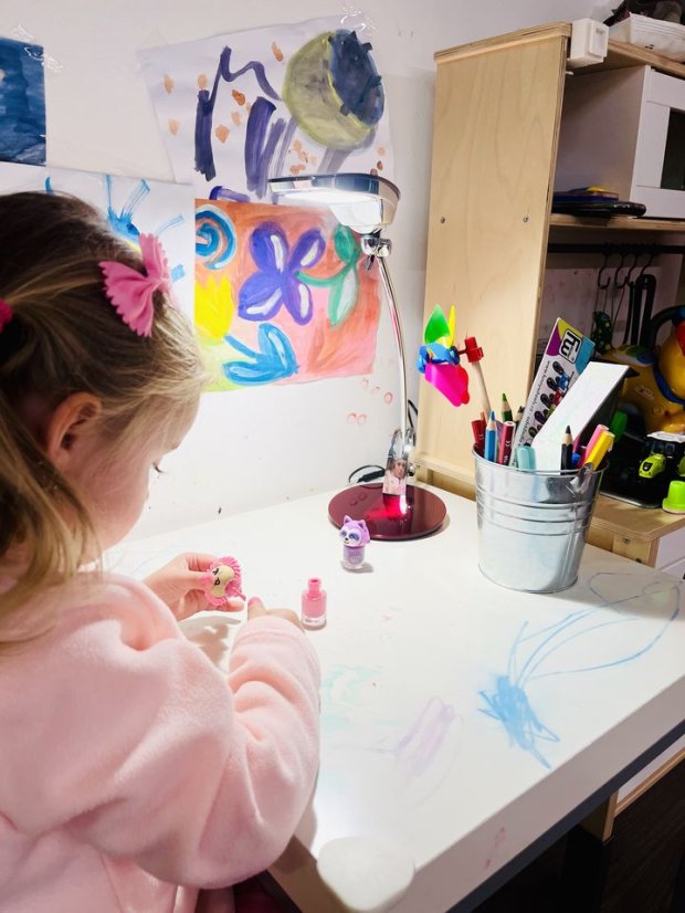 Ayako 7 W červená ⇊